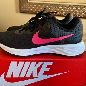 Nike woman’s running sneakers